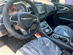 Chrysler 200